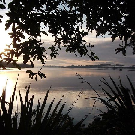 Aroha Island Villa Керикери Екстериор снимка