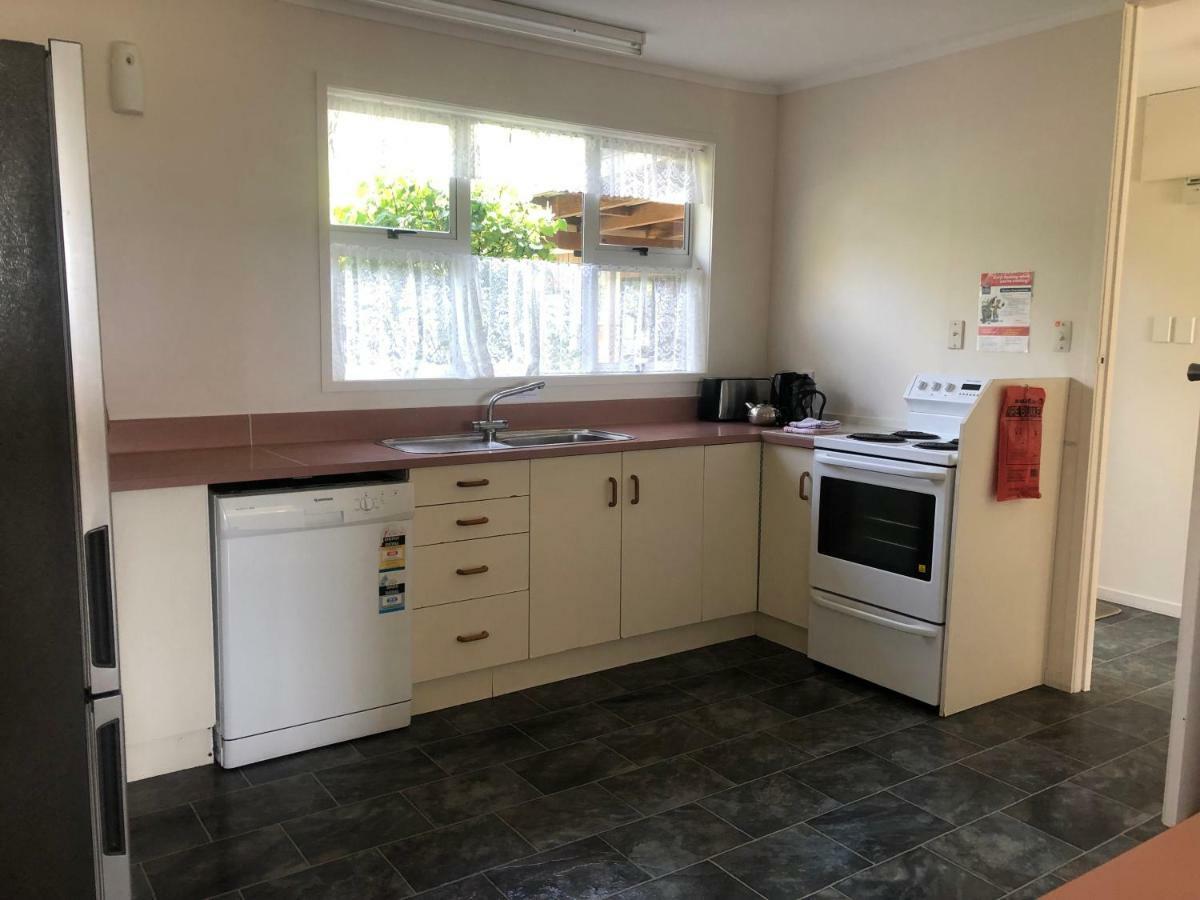 Aroha Island Villa Керикери Екстериор снимка